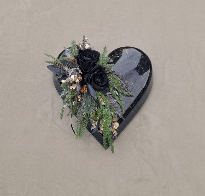 Smútočná ikebana Srdce
